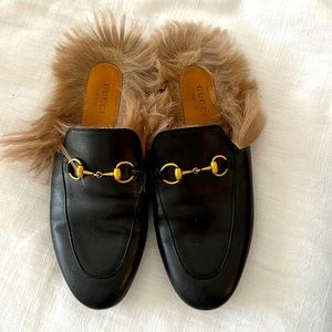 GUCCI Glamour / Glasgow Fur-lined Slide Loafer Size 37
